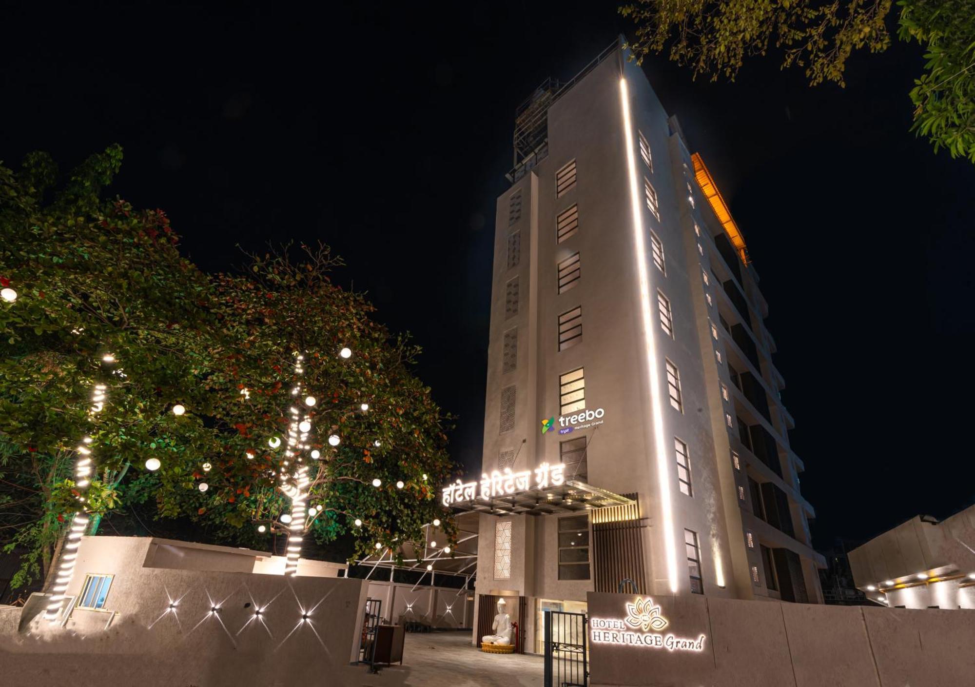Treebo Premium Heritage Grand -Majiwada ターネー エクステリア 写真